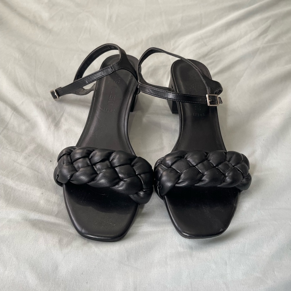 ANNE KLEIN sandals size 8